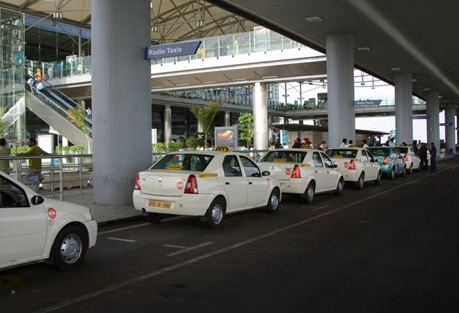 Affordable local taxi service in Hubli-Dharwad for quick city travel by Laxmi Cab